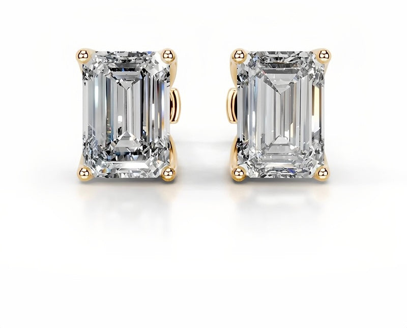 18k Queen Ayla Moissanite Stud Earrings