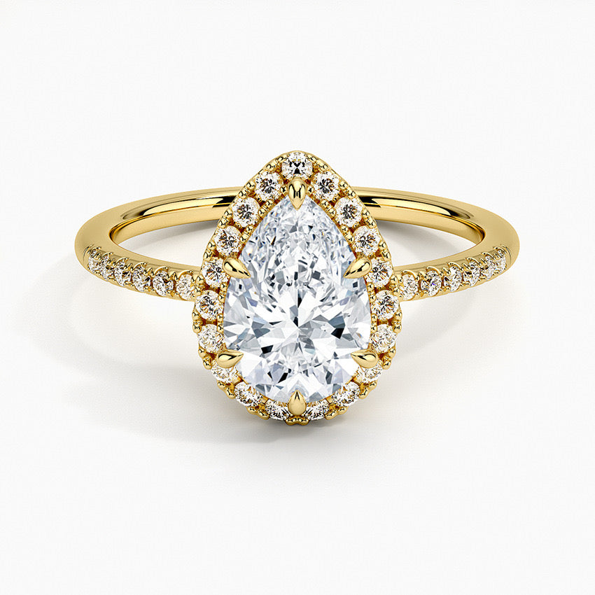 Queen Sophia - Pear Halo Pavé