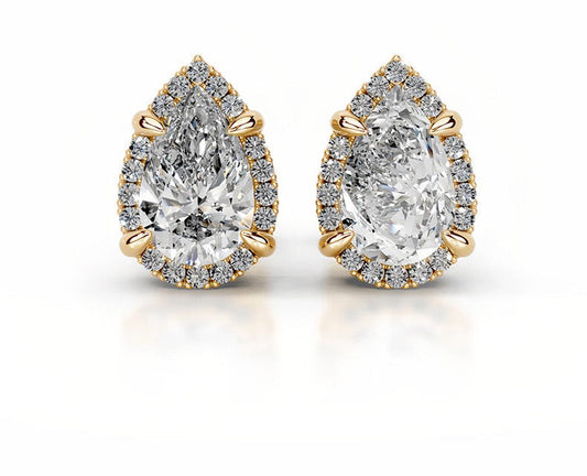 18K Queen Nia Halo Moissanite Stud Earrings