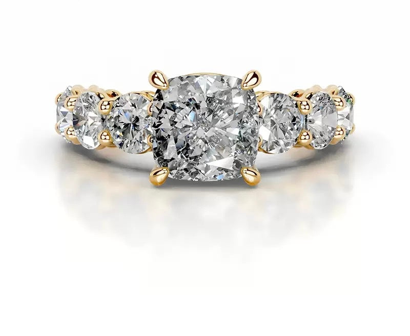 Queen Abby Moissanite Rings