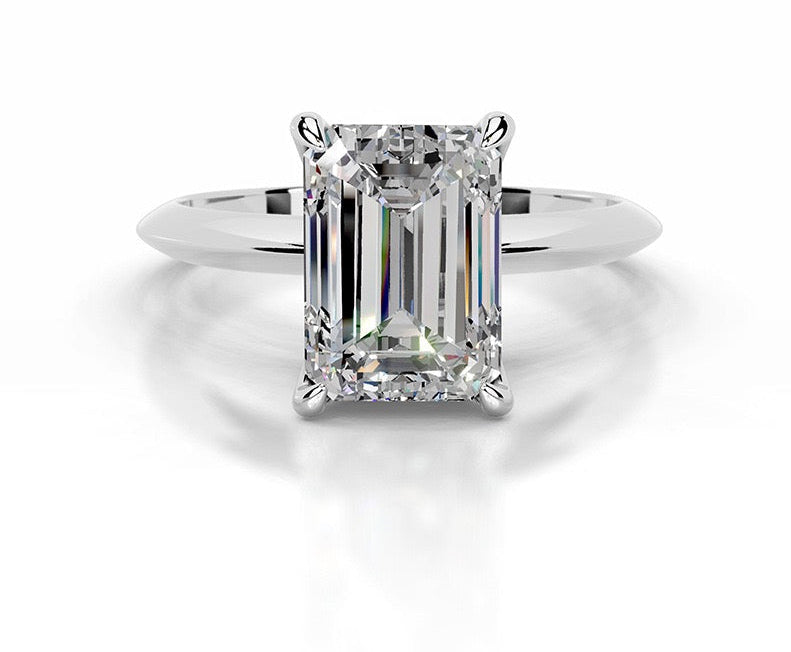 3CT Queen Anastasia Emerald Solitare Lab Diamond