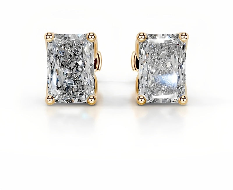 18k Queen Ayla Moissanite Stud Earrings