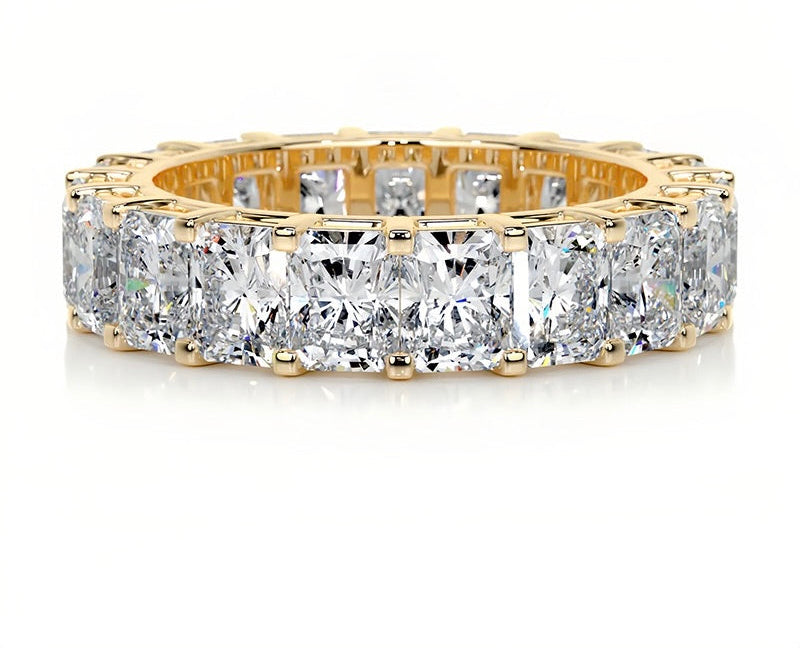 18K Queen Erra Moissanite Bands