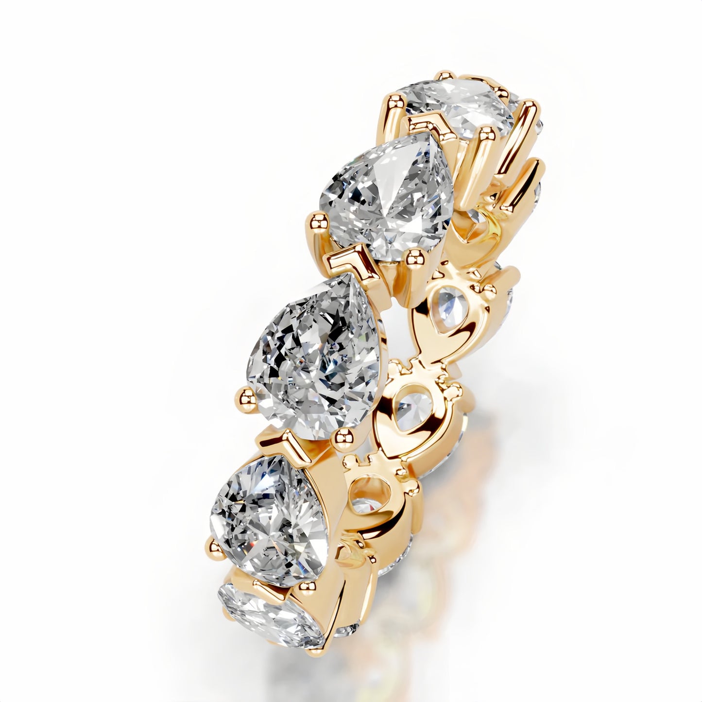 18K Queen Ely Moissanite Bands