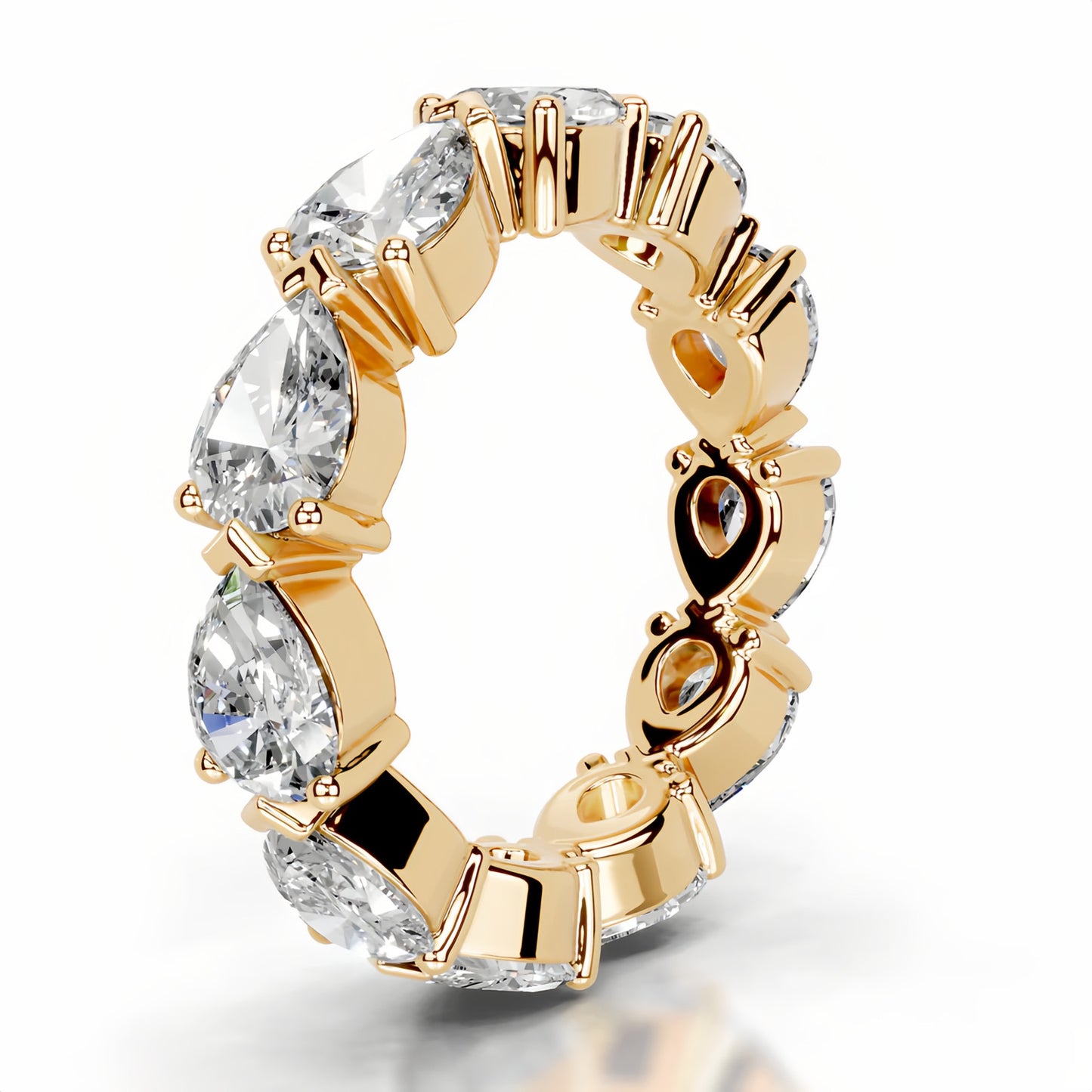 18K Queen Ely Moissanite Bands