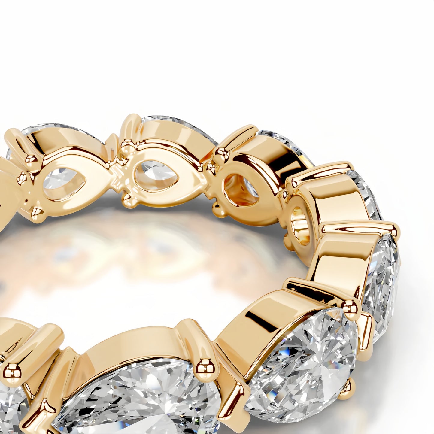 18K Queen Ely Moissanite Bands