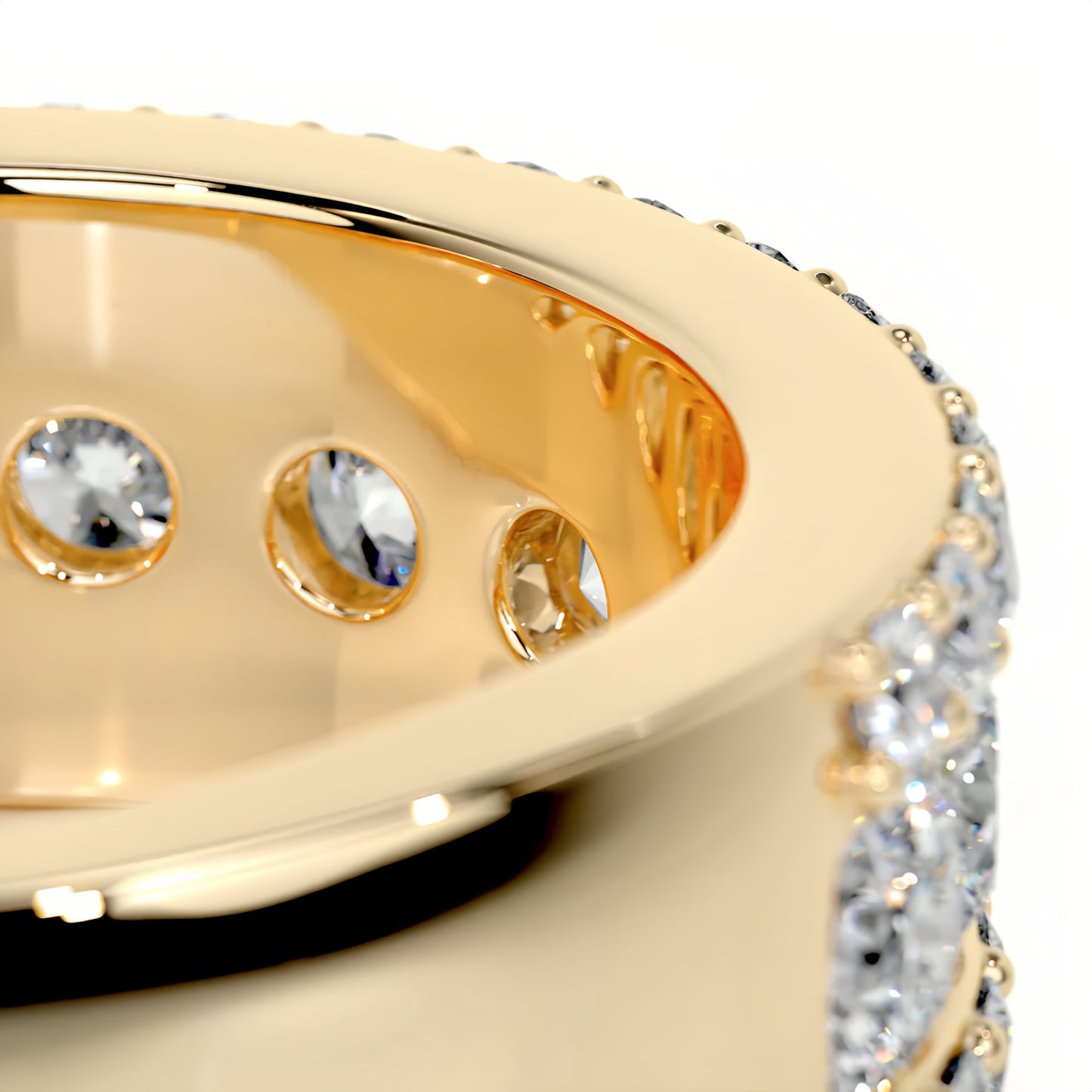 18K Queen Mary Moissanite Bands