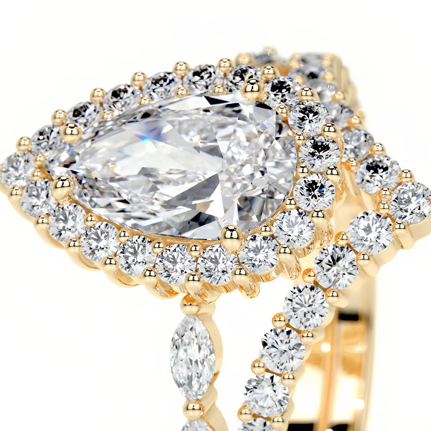 18K Queen Neelofa Halo – 1.5CT Luxury Moissanite Rings