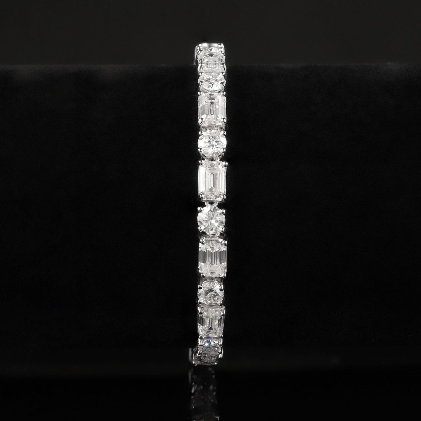 Queen Zavia Moissanite Bracelet