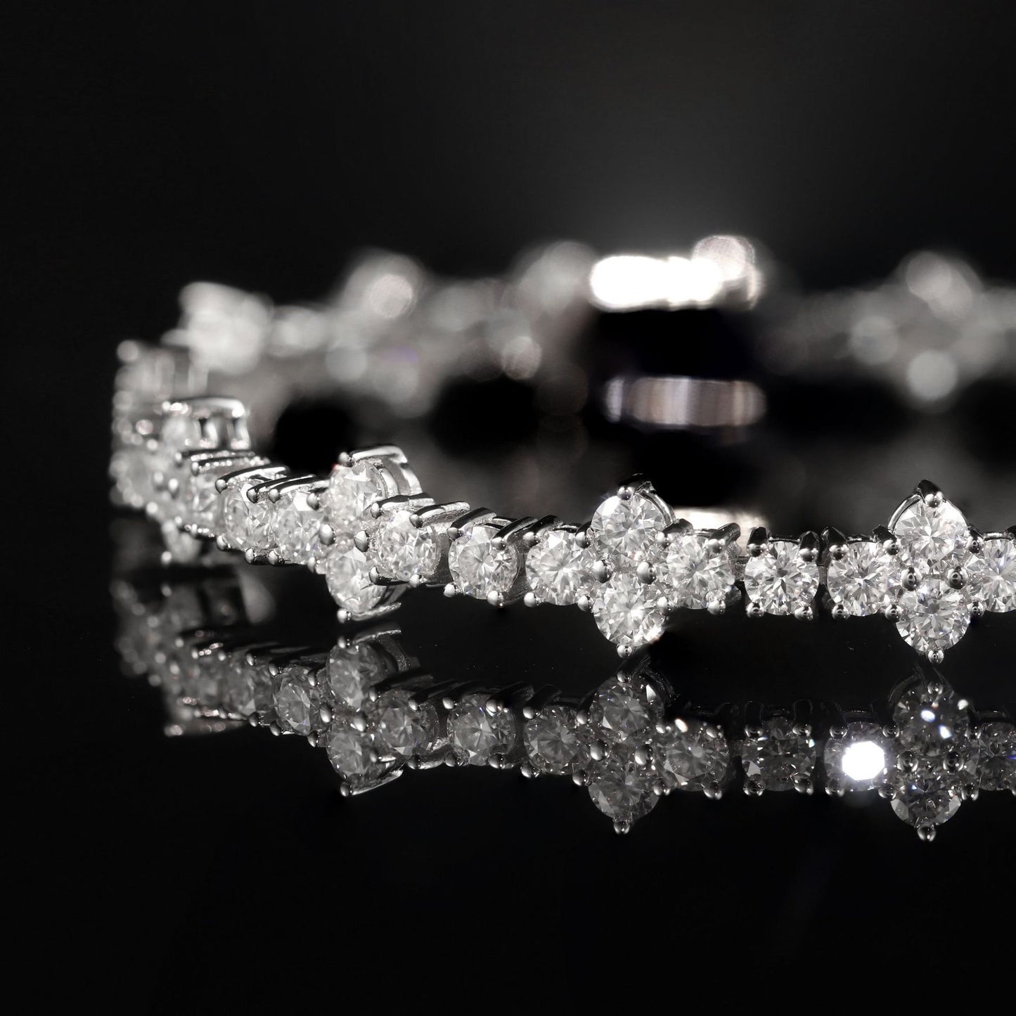 Queen Ariani Moissanite Bracelet