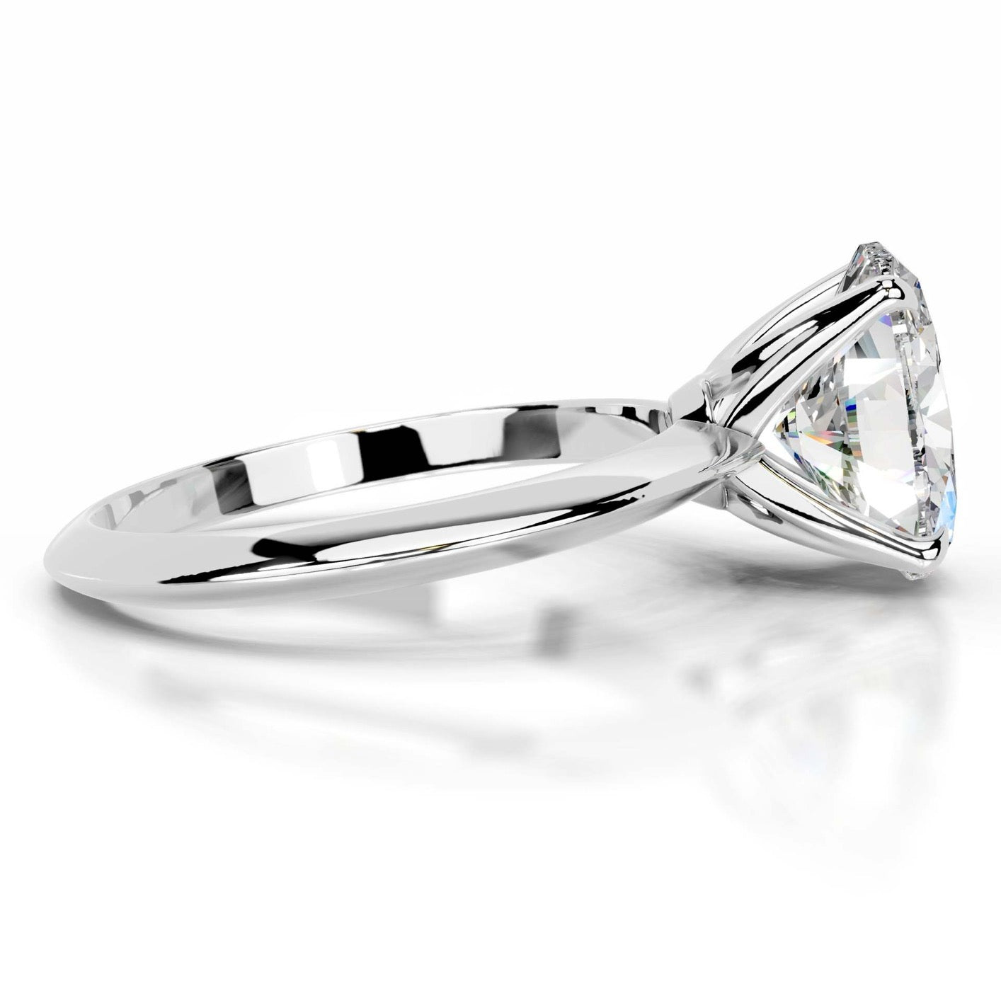2CT Queen Anastasia Oval Solitare Moissanite Ring