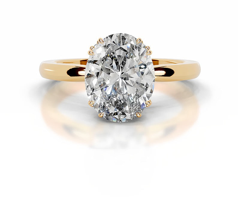 6CT Queen Fazura Oval Moissanite Ring