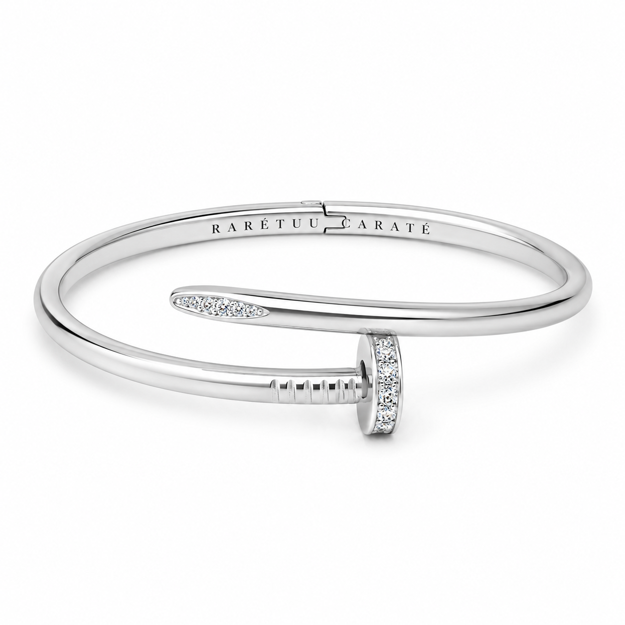Nailé Moissanite Bangle