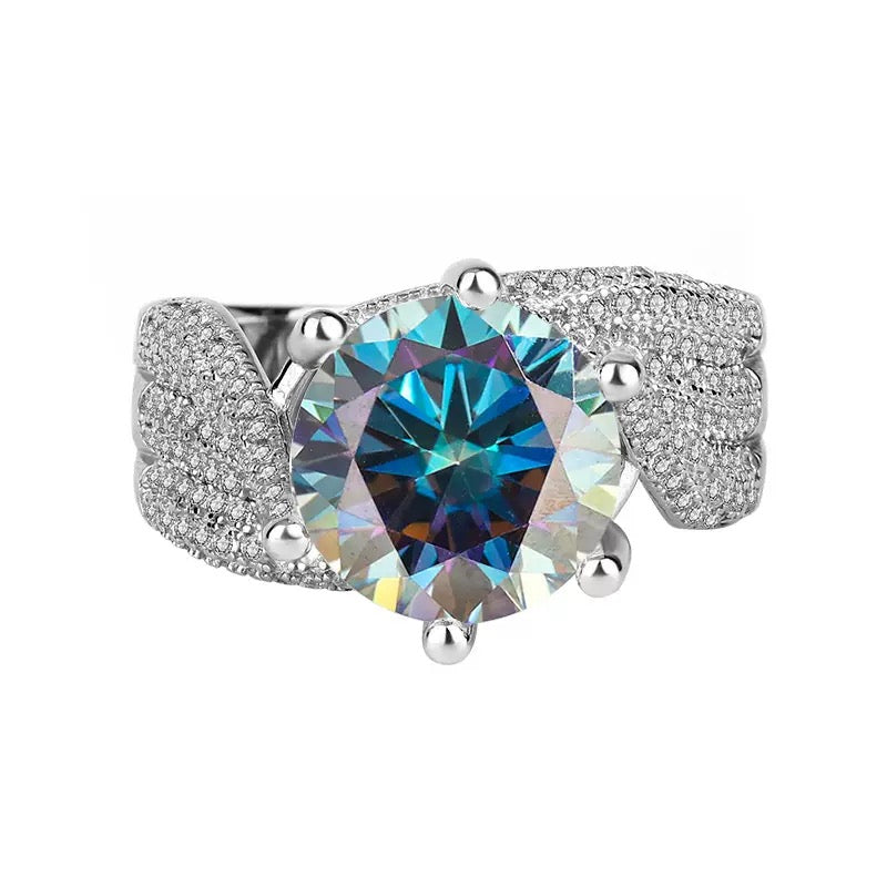 Queen Miera Moissanite Ring