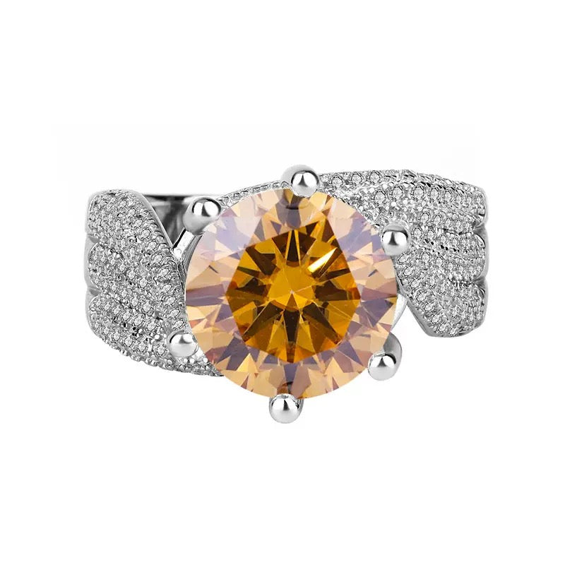 Queen Miera Moissanite Ring