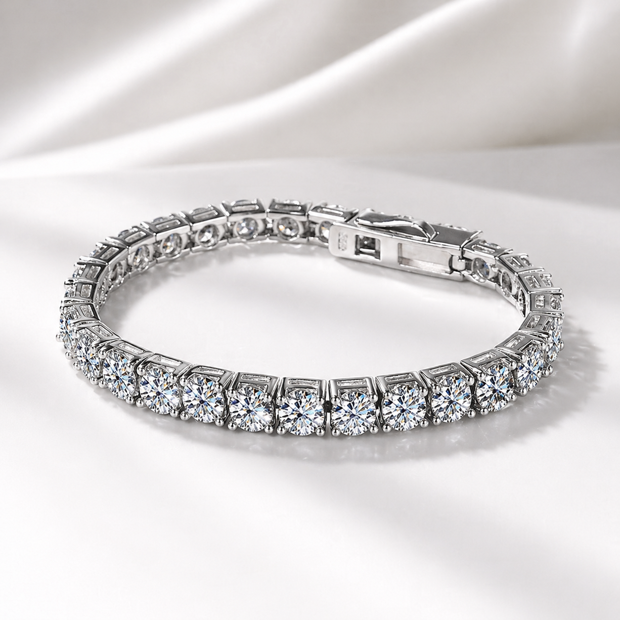 Queen Zalika Tennis Bracelet – Classic Box Clasp